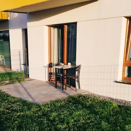 Emka Apartman *